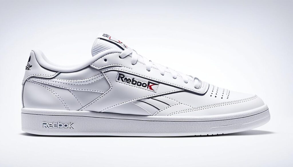 Reebok Club C (sepatu kasual klasik)