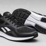 Harga Sepatu Olahraga Reebok Pria Original Anti Slip Terbaru untuk Aktivitas Harian
