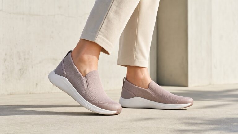 Harga Sepatu Puma Slip-On Wanita Model Terbaru yang Praktis dan Stylish untuk Gaya Sehari-hari